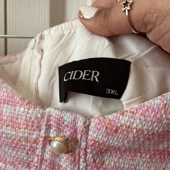 Cider NWOT Pink Tweed Plus Size Top - Picture 7 of 7